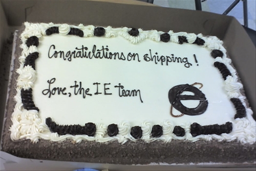 The cake from the IE team to the Mozilla team